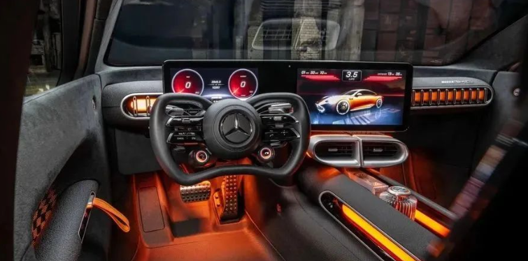 全新AMG电动超跑搭载3D打印人体工学座垫，开启座舱定制化新风向 image