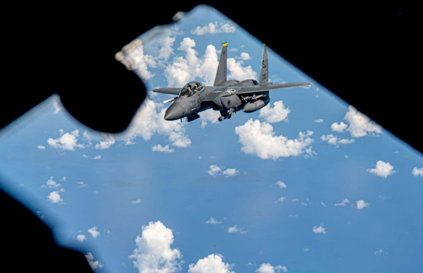 3D打印技术12小时紧急修复F-15战斗机，提前数月恢复战备 image