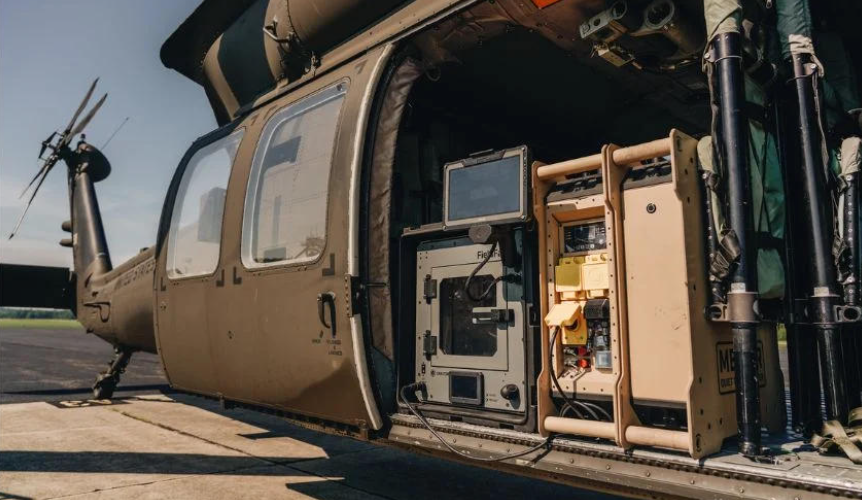 Craitor实时打印系统FieldFab在飞行黑鹰直升机上产出无人机配件